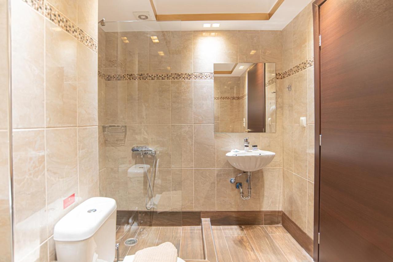 Luxury * Athens